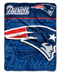 New England Patriots 46" x 60" Micro Raschel Throw Blanket - Livin' Large Design