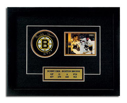 Bobby Orr Boston Bruins NHL Hand Signed Framed Hockey Puck with Photograph and Nameplate