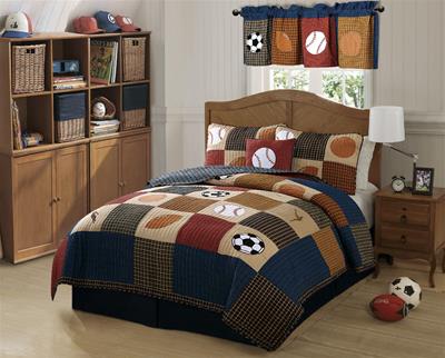 Classic Sports Full / Queen Quilt with 2 Shams